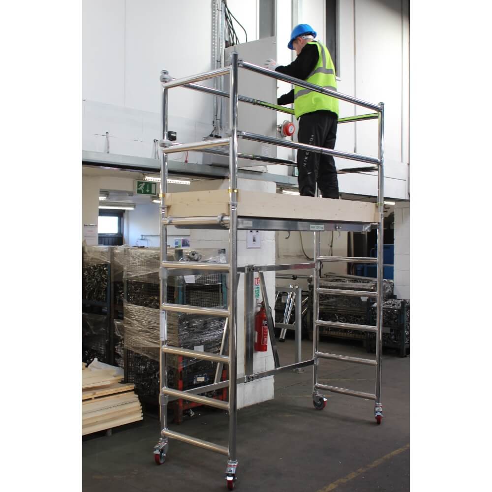 Centre-Fold Aluminium Tower