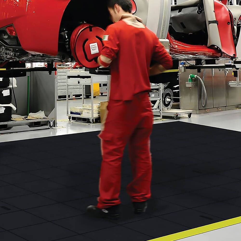 Cushion Link Solid Top Interlocking Matting