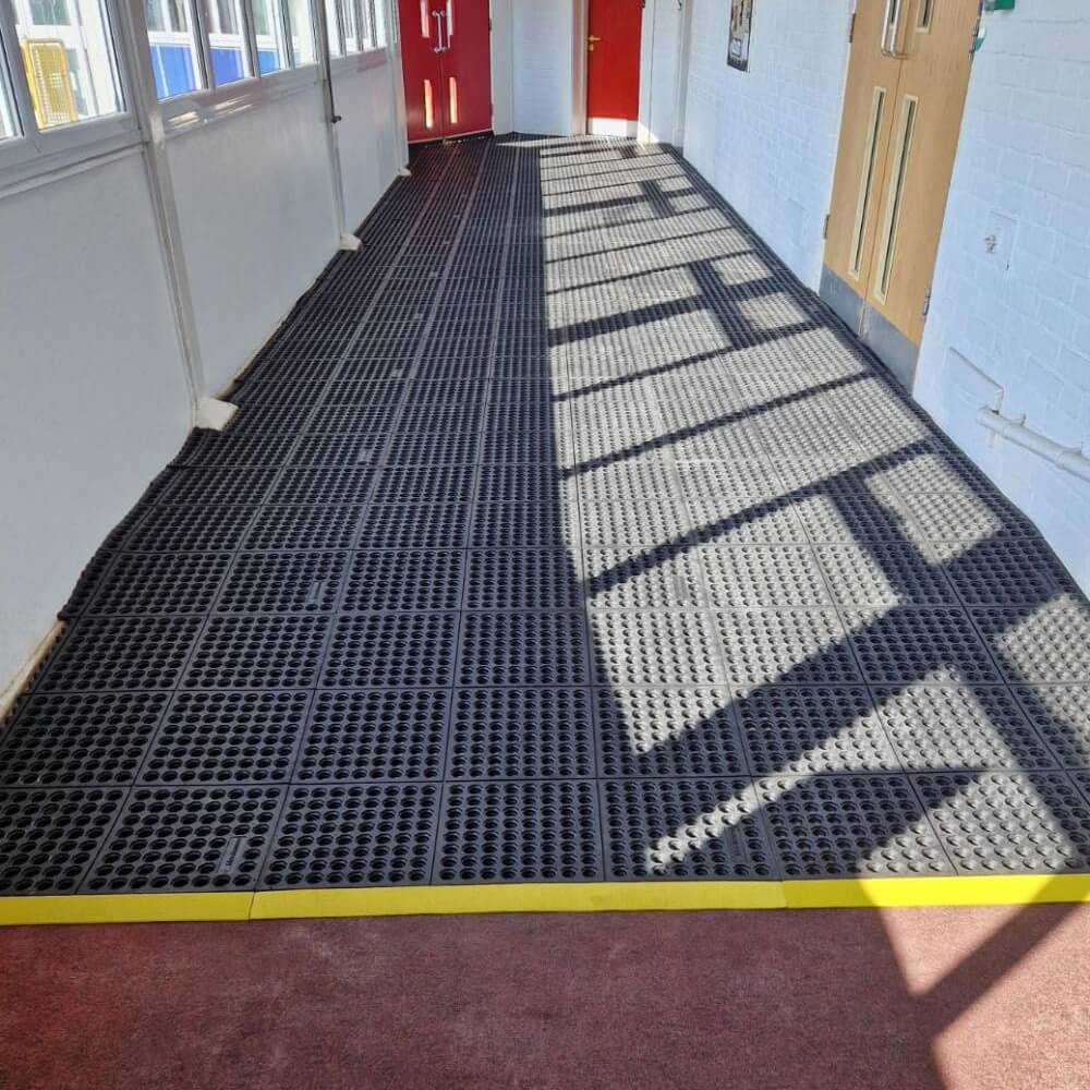 Cushion Link Open Top Interlocking Matting