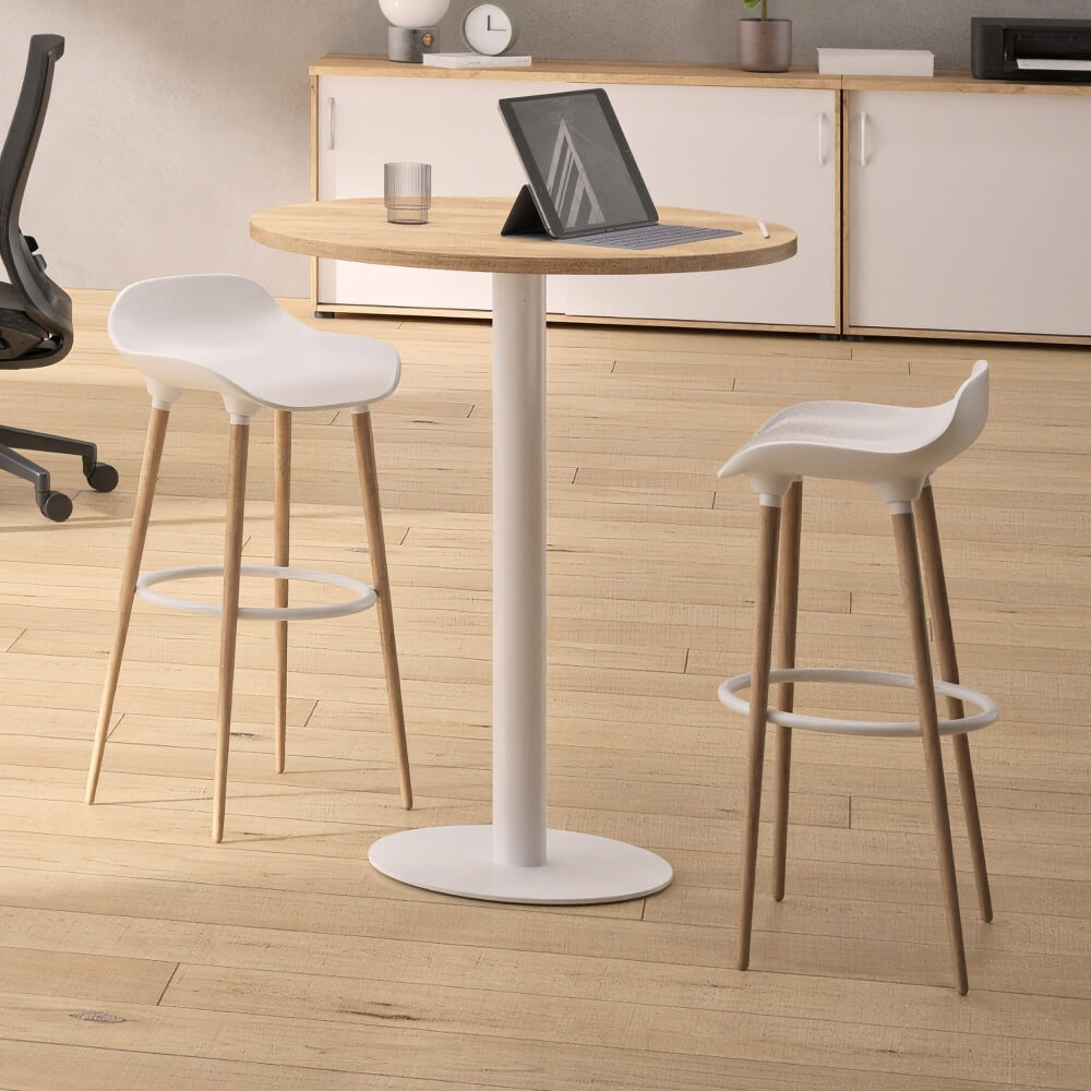 Détente Stool with Low Backrest