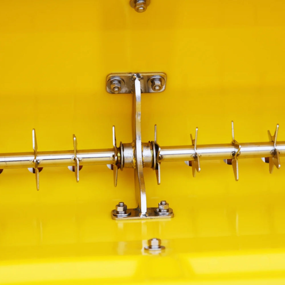 Grit Drop Spreader 35L