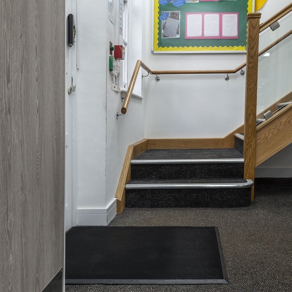 Fingerbrush Matting - Black