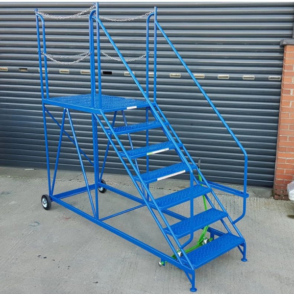 KTD Truck Dock Mobile Safety Step