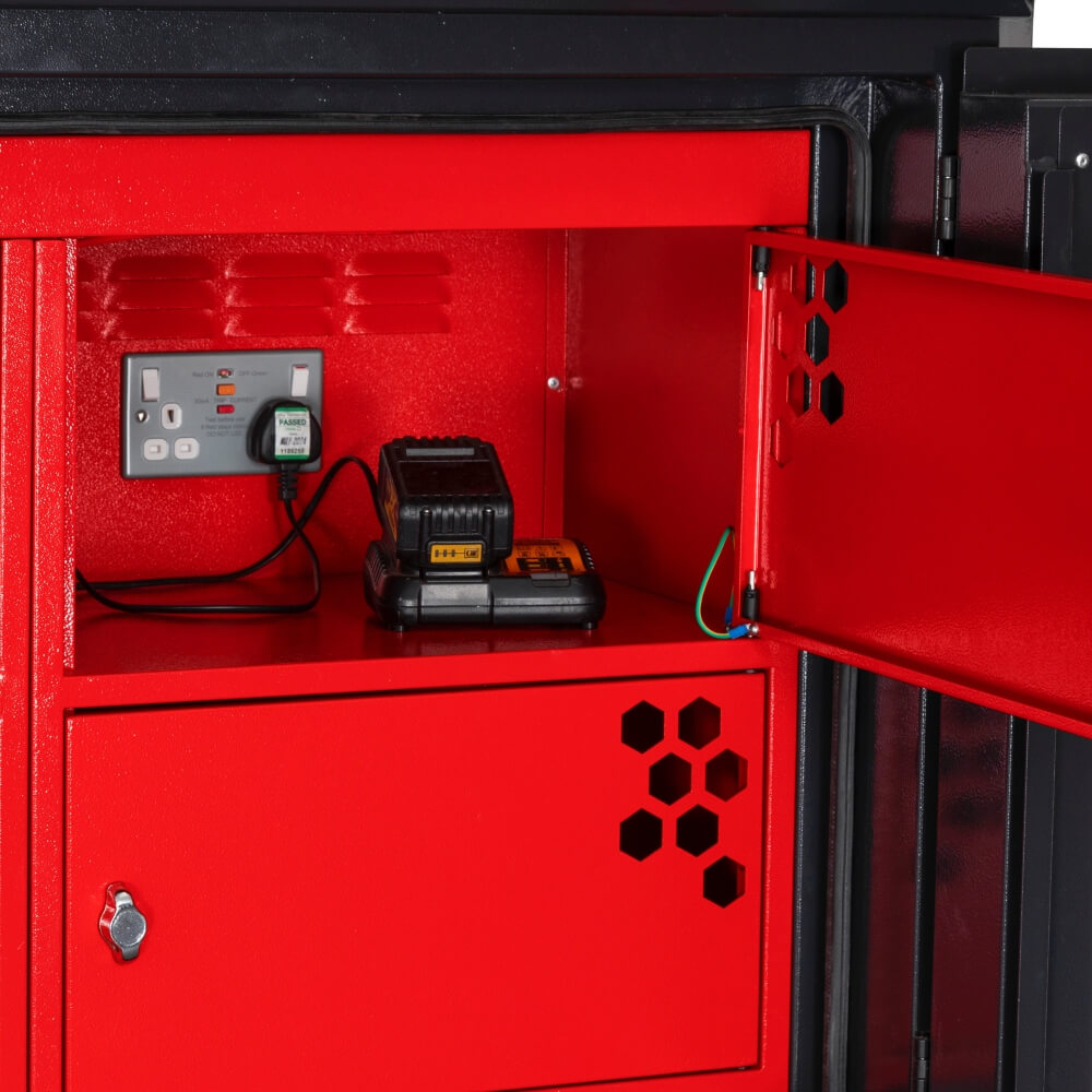 Volthub Lithium-Ion Battery Charging Station 230V