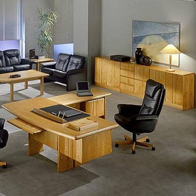 Dyrlund Executive Furniture