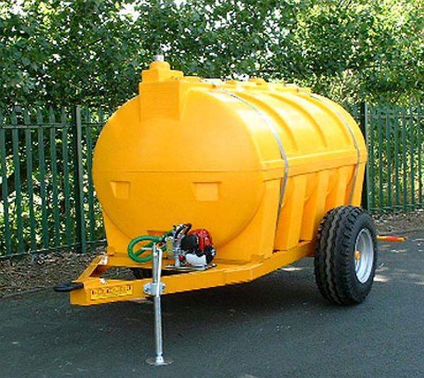 Yellow water bowser 2250 site use
