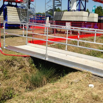 Lightweight Aluminium Footbridges