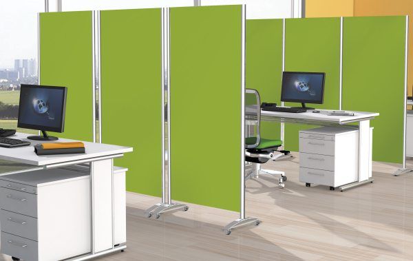 green wooden screens as a room divider