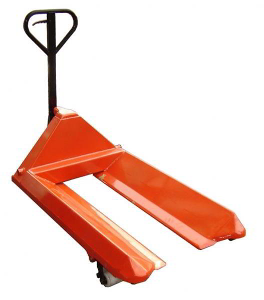 reel carrying pallet truck with bevelled forks