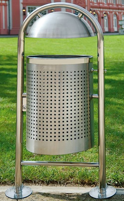 DS35 stainless bin in the park