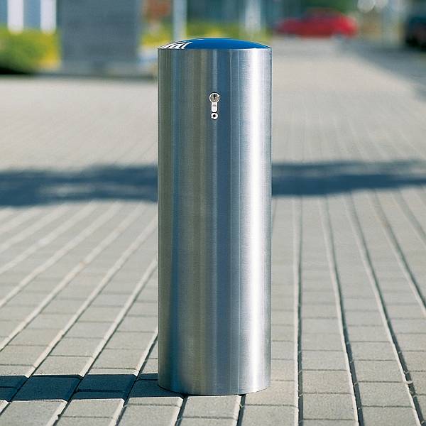 chichester town ss removable bollards