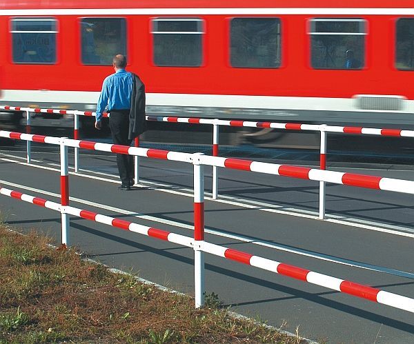 urban red and white steel railing system