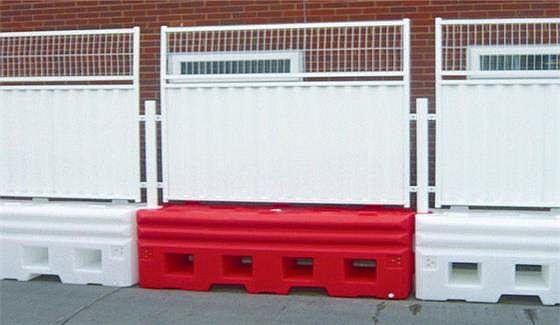 RB22 site barriers with mixed panels