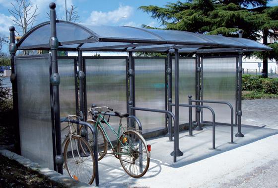decorative-aluminium-shelter-with-extensions
